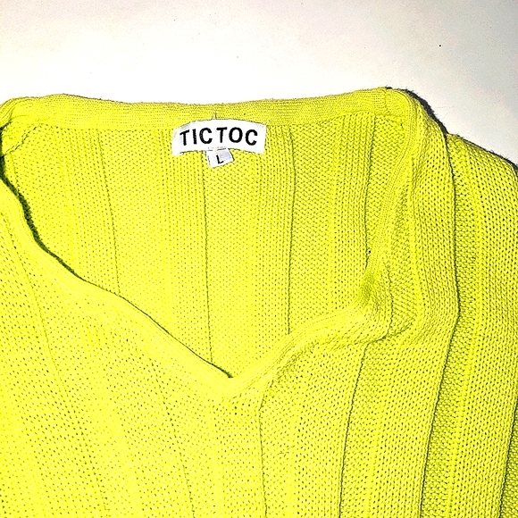 Lime Green Cropped Ribbed Sweater - Picture 2 of 4